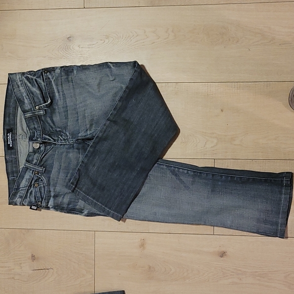 Rock & Republic jeans - Picture 2 of 3